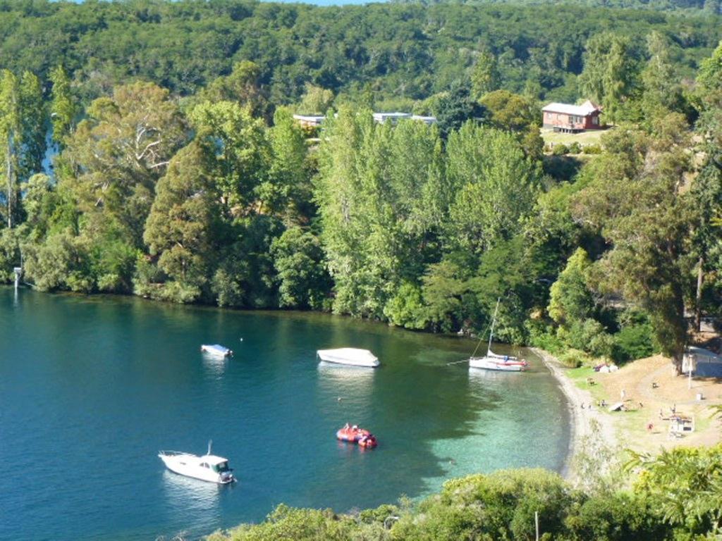 Serenity On Wakeman Lago Lago Taupo Exterior foto