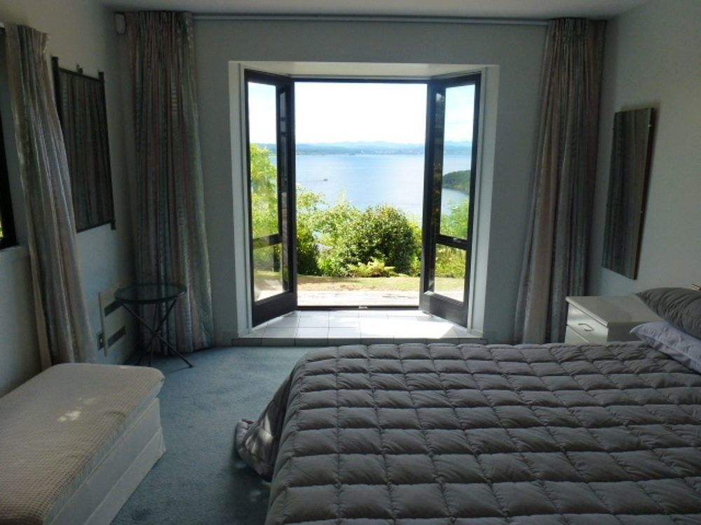 Serenity On Wakeman Lago Lago Taupo Exterior foto