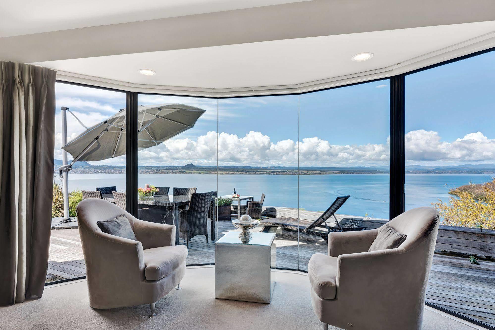Serenity On Wakeman Lago Lago Taupo Exterior foto